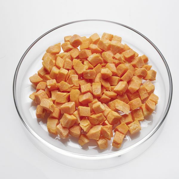 Möhren Würfel 10 mm  1 kg Beutel  Deutschland