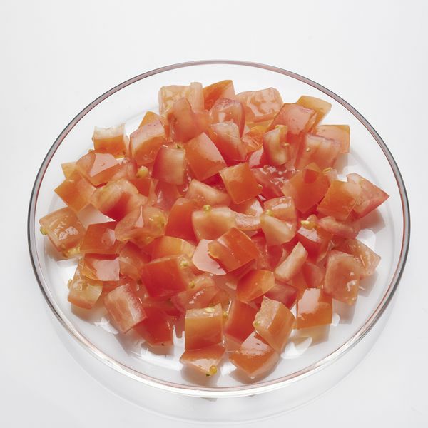 Tomaten Würfel 15 mm  2 kg Kunststoffschale  Deutschland